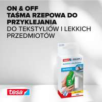 Opakowanie białej taśmy rzepowej Tesa prezentowane na tle jasnej powierzchni z tekstem informacyjnym