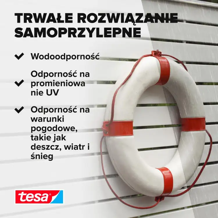 Biało-czerwona taśma Tesa mocuje koło ratunkowe na zewnątrz, podkreślając odporność na warunki atmosferyczne