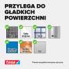 Grafika prezentuje kompatybilność taśmy montażowej Tesa z różnymi gładkimi powierzchniami, takimi jak szkło czy metal
