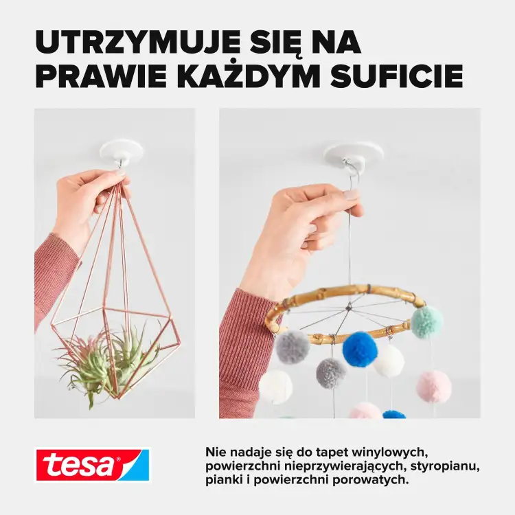 Roślinna dekoracja i girlanda zawieszone na białym obrotowym haczyku sufitowym Tesa na tle sufitu